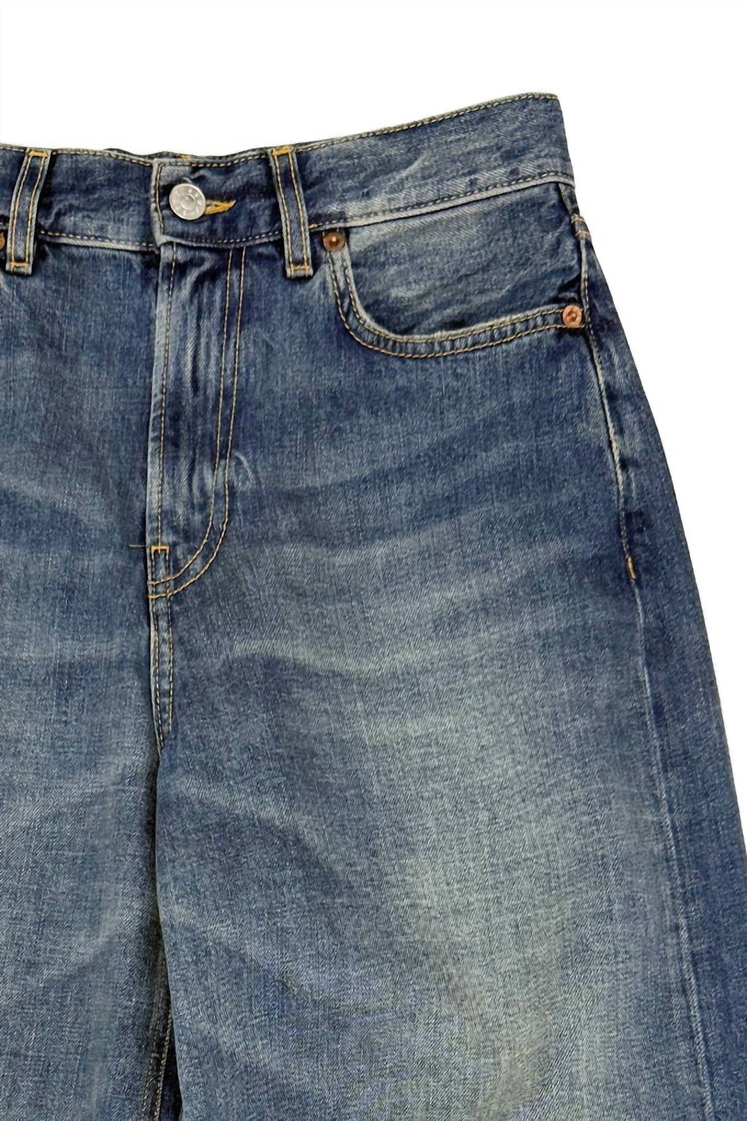 6397 - Cropped Roomy Jean