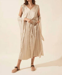Lysse - The Packable Pleated Dress