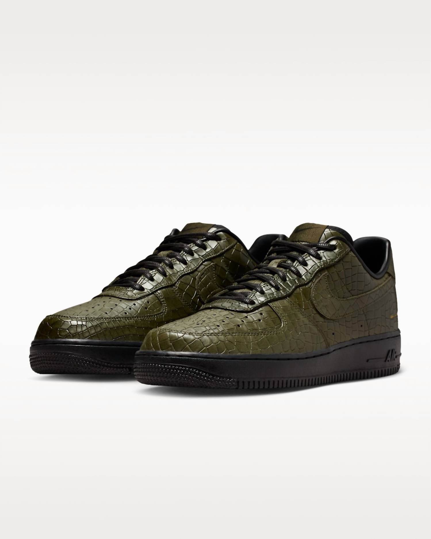 Nike - Men's Air Force 1 '07 Premium Morse Code Sneaker