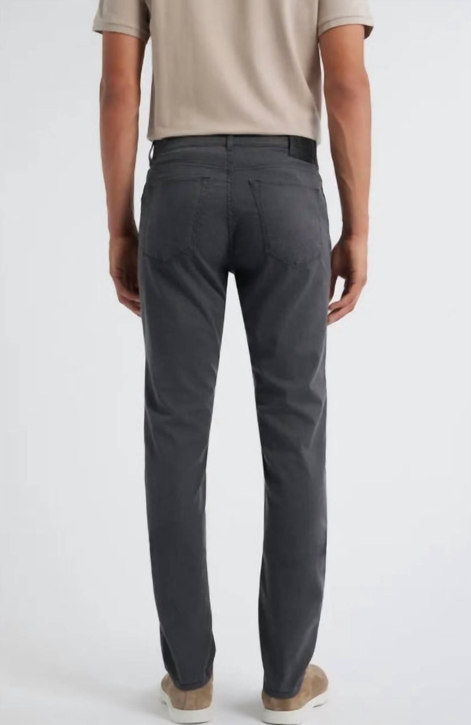 Brax Chuck Fusion Flex Modern Fit Five-Pocket Pants in elefant - men's jeans - detail view