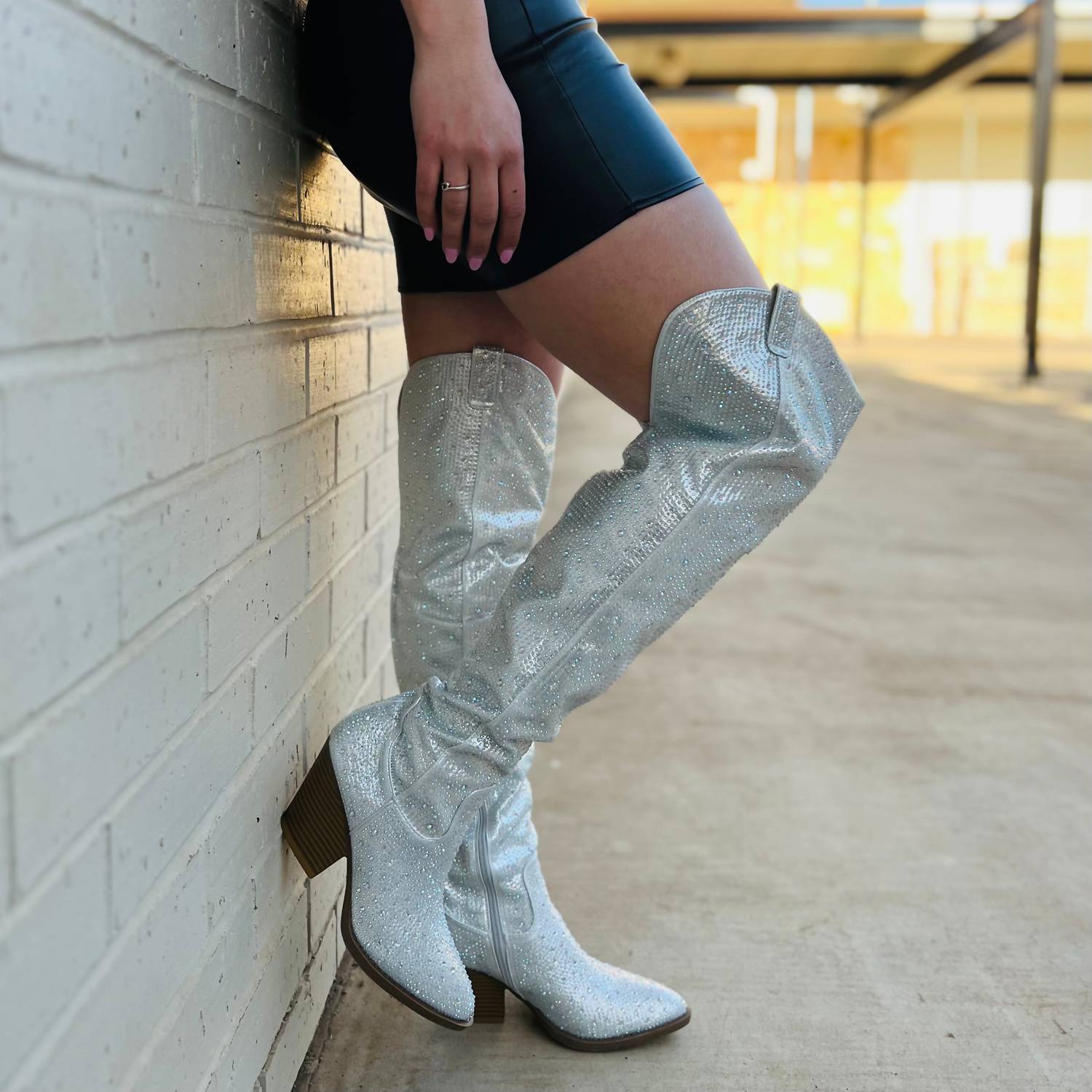 Let'S See Style - Women's Bring Ya To Your Knees Rhinestone Boots