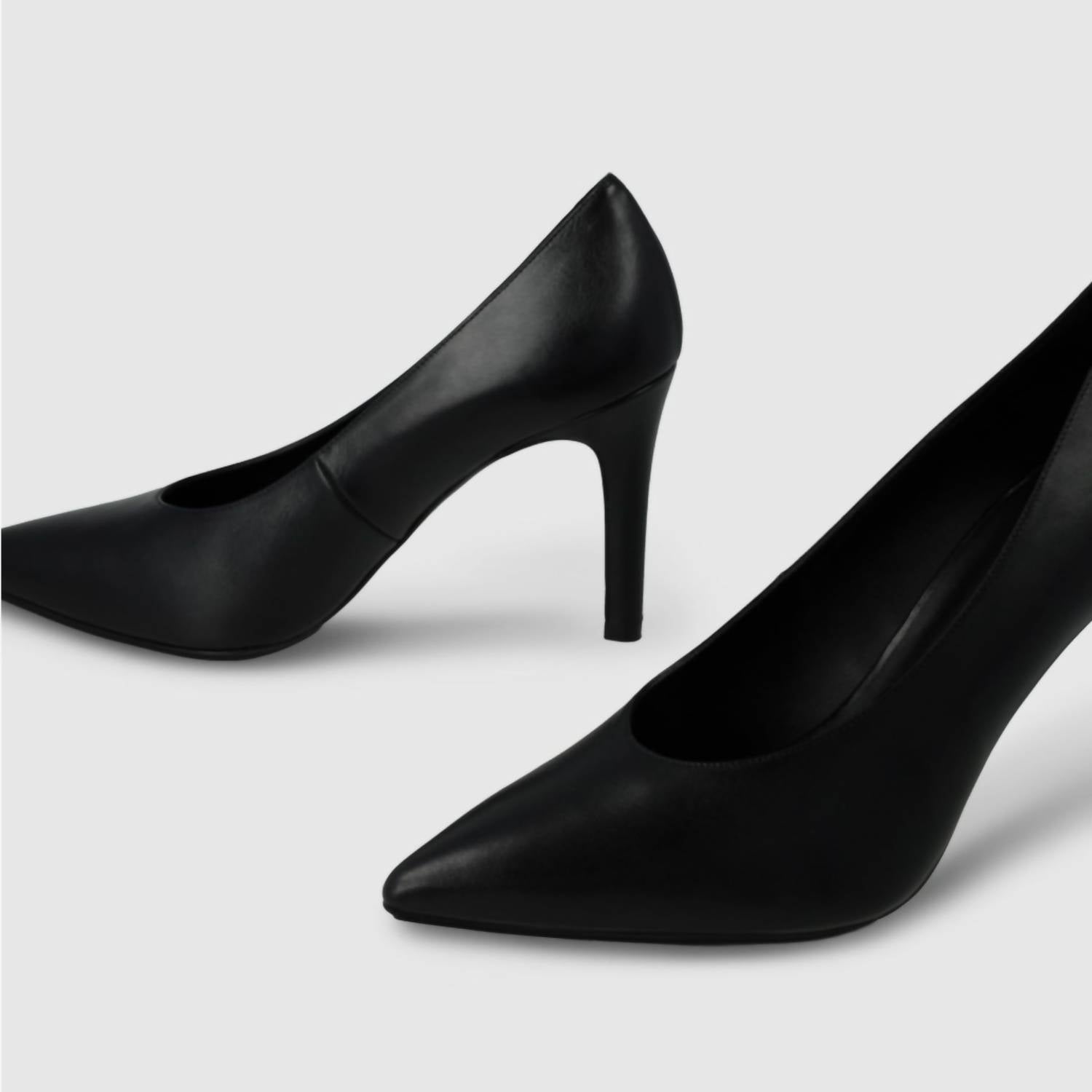 Lodi - Women's Rinata Heeled Shoes