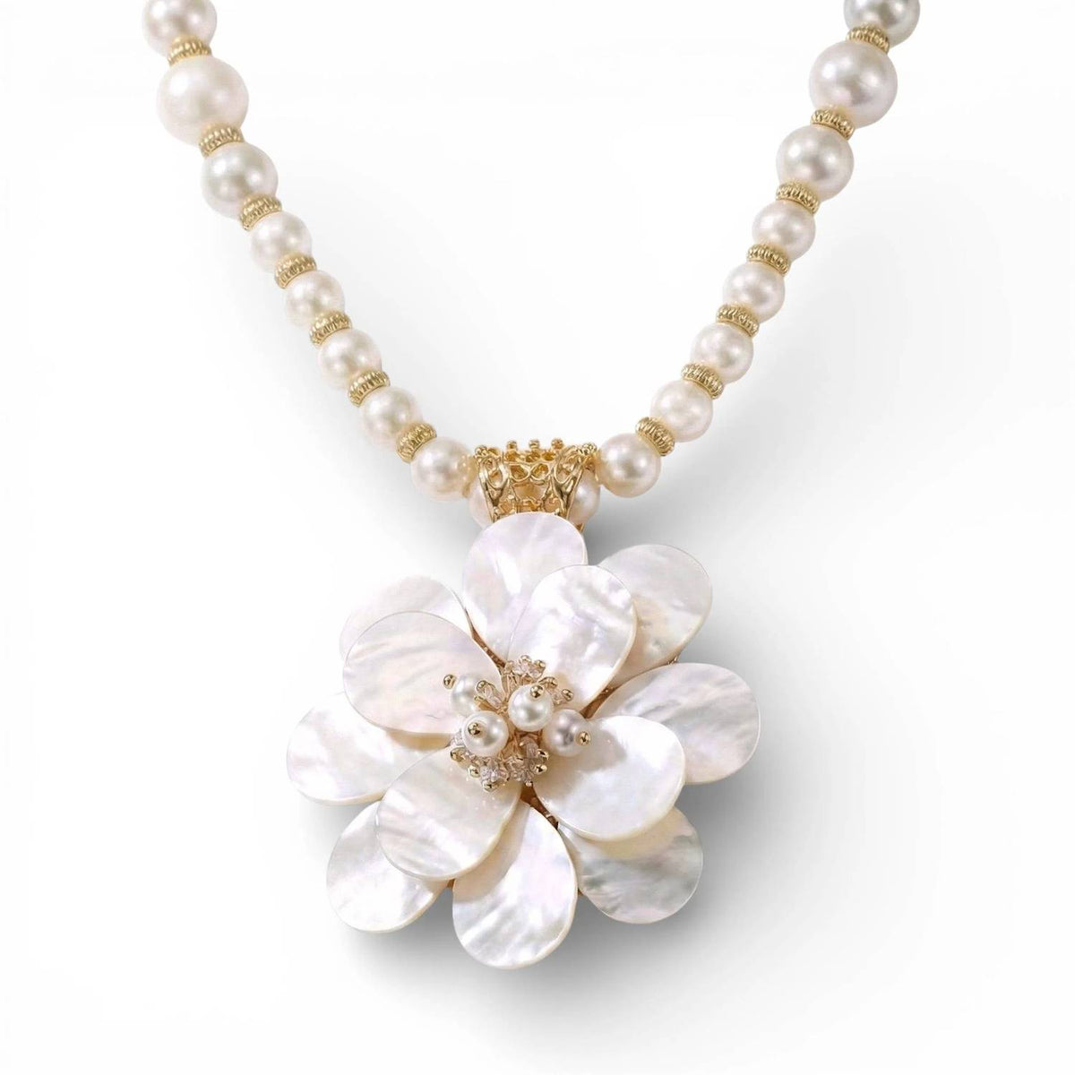 Bijoux Envie - Women's Mother Of Pearl Flower Necklace