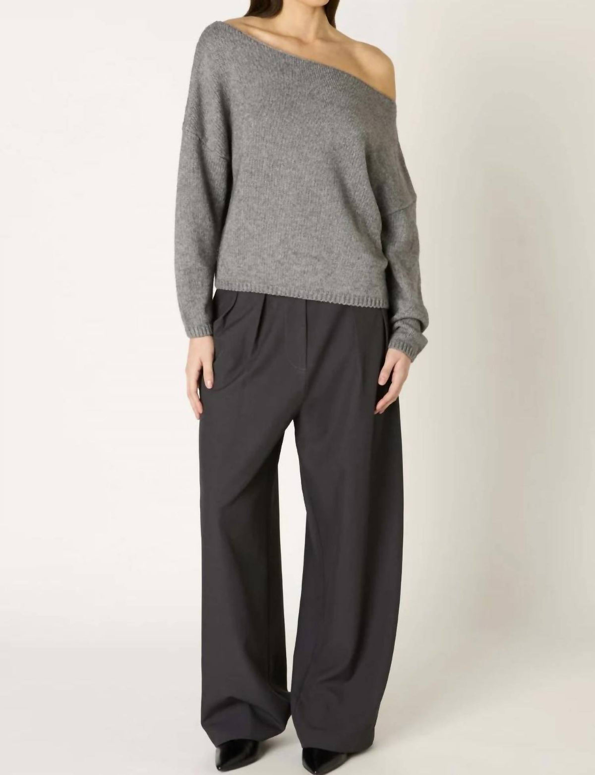 Nia - Nightmoor Off-the-shoulder Sweater
