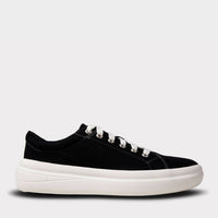 Lamo Women's Classic Makenna Sneaker in black - women's sneaker