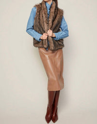Adroit Atelier - Blossom Faux Fur Sleeveless Vest