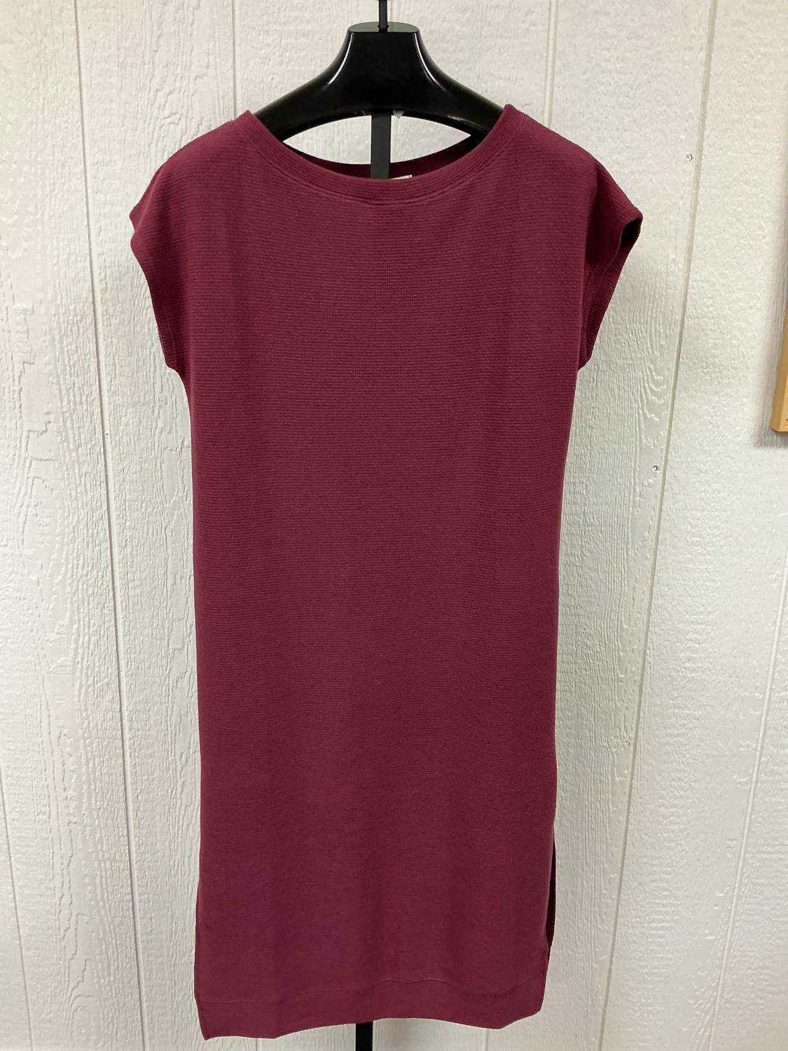 Tres Bien Knitted midi Dress in wine - women's dress - alternate view