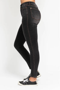 Judy Blue - Tummy Control Skinny Jeans