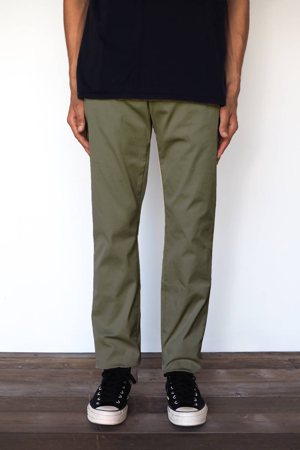 Monadic Slim Taper Stretch Chino Pants - men's pants