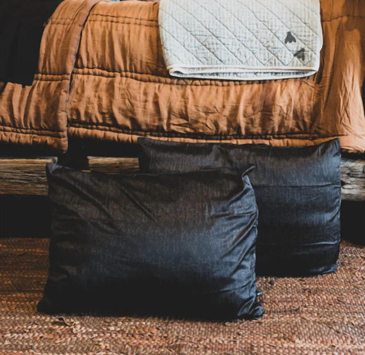 2Flyco - Satin Sleep Boot Stitch Pillow Case