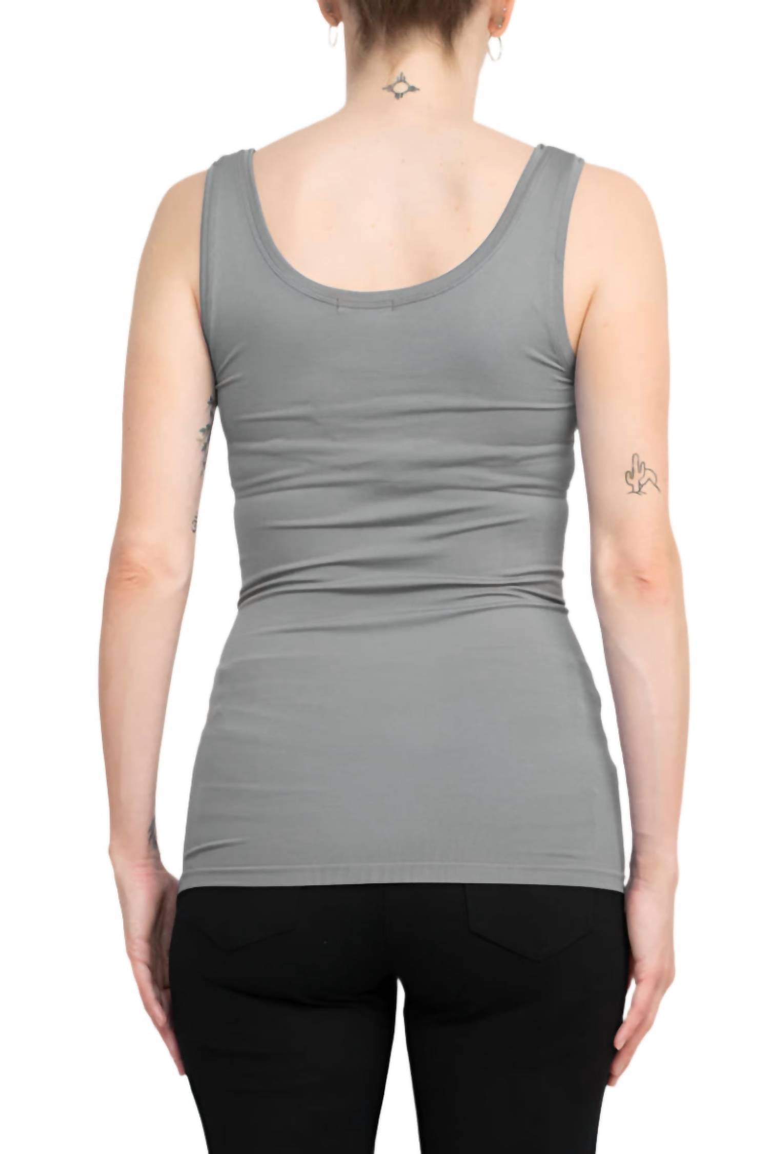 Alberto Makali - Scoop Neck Sleeveless Solid Spandex Top