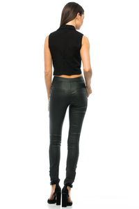 Asilio - Girl Boss Crop
