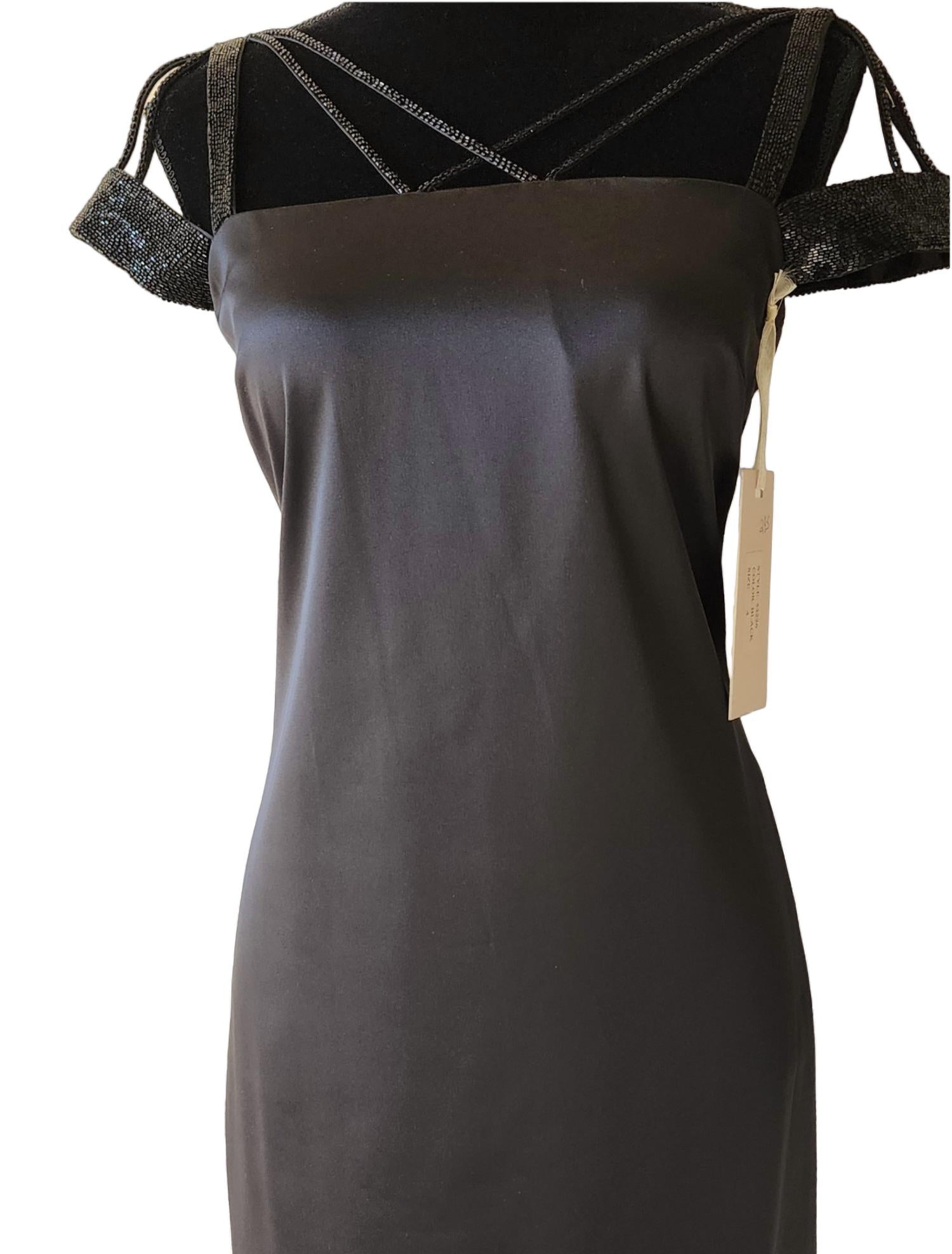 SHORT SLEEVE DRESS