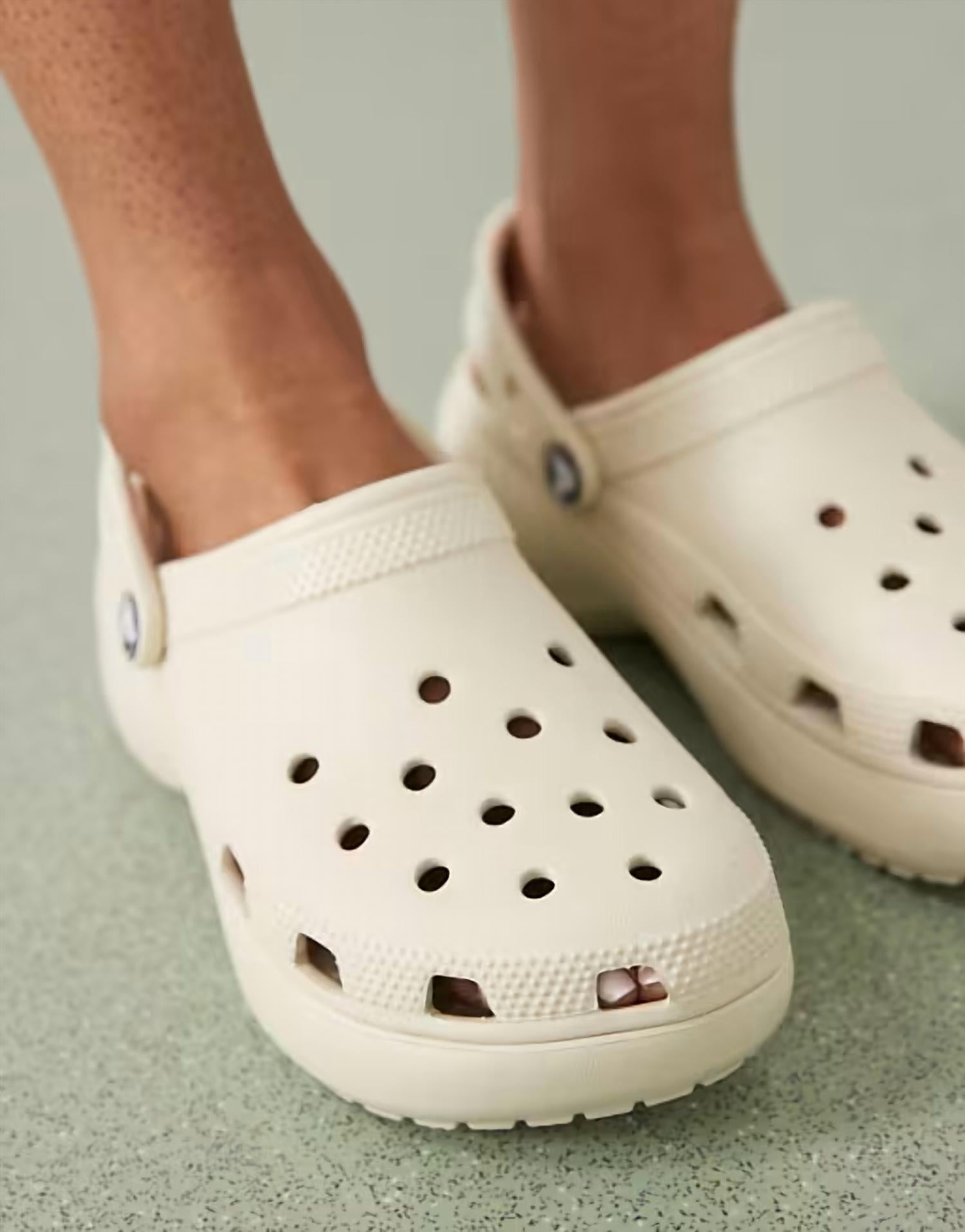 Crocs - Women's Classic Platform Clogs