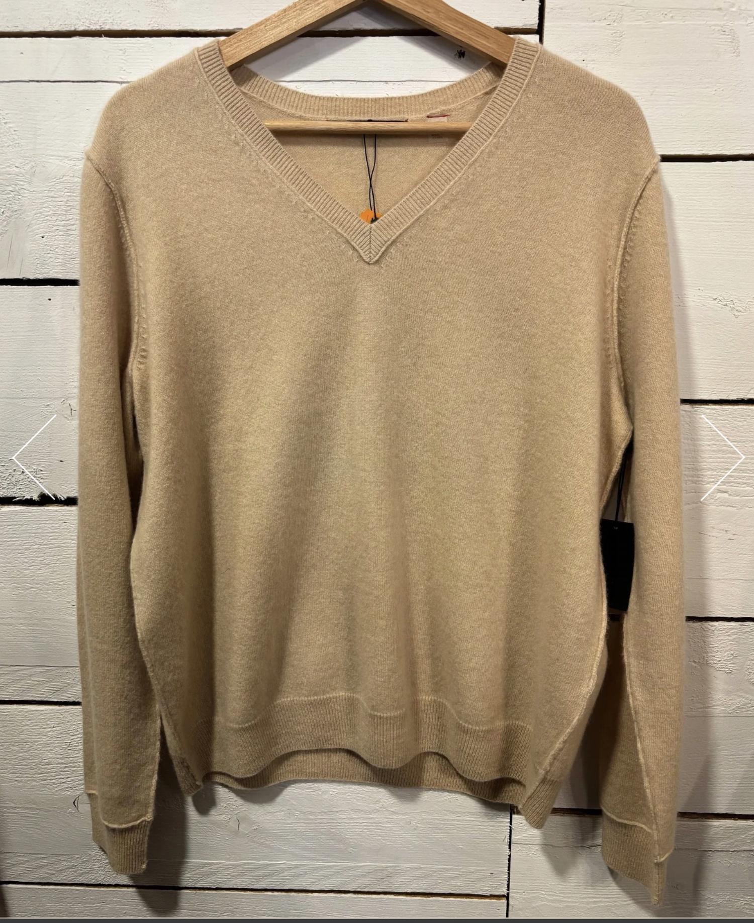 Brazeau Tricot - Women's Cashmere sweater with Crown