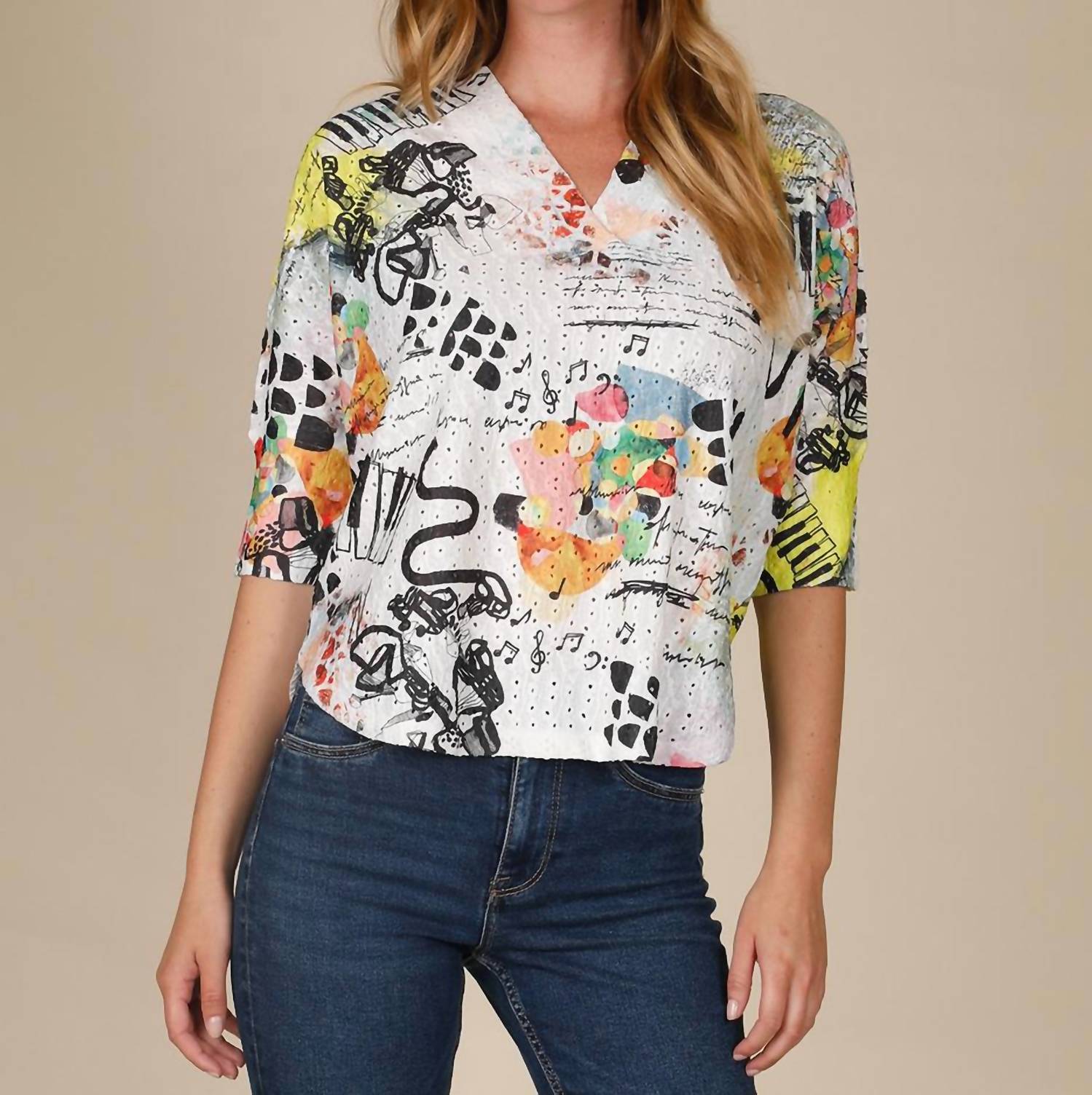 Inoah - Song Writing V-neck Pinhole Top