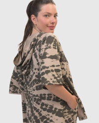 Alembika - Inhale Hooded Hi-lo Top