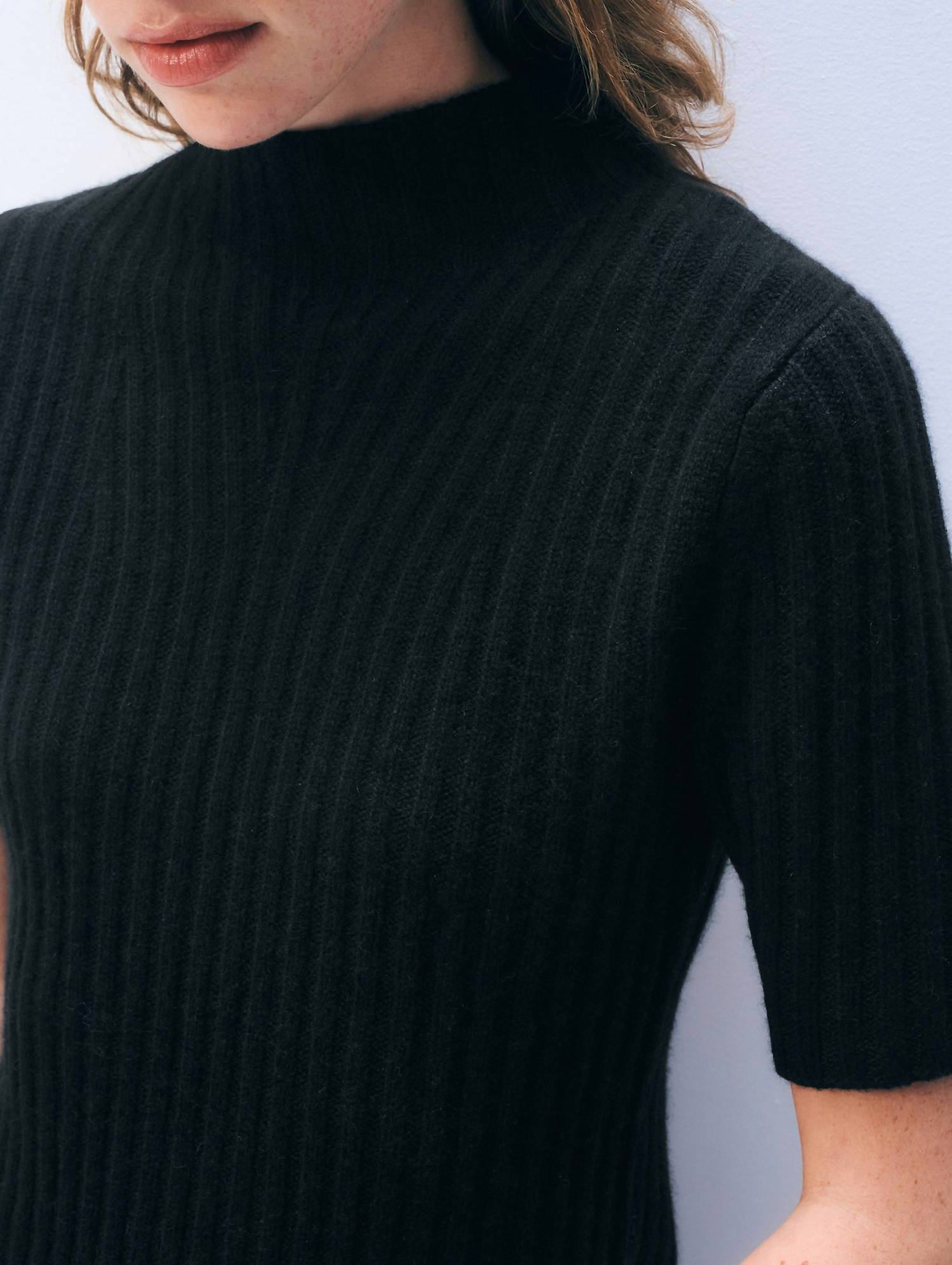 White + Warren - Cashmere Ribbed Mockneck Top