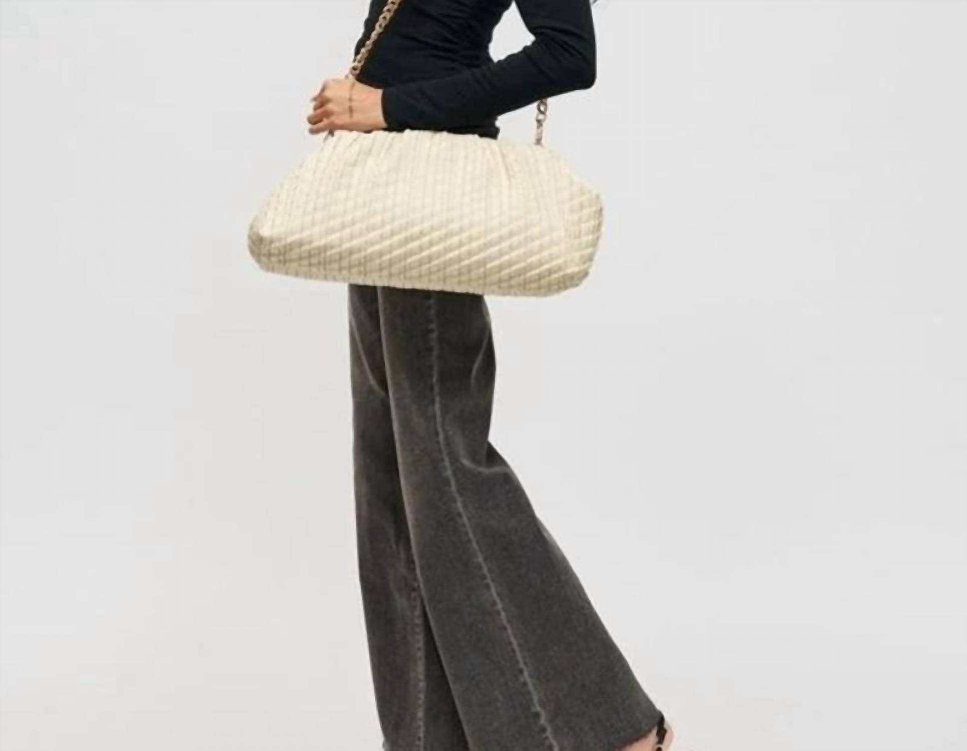 Urban Expressions - Women's Veronica Clutch Bag