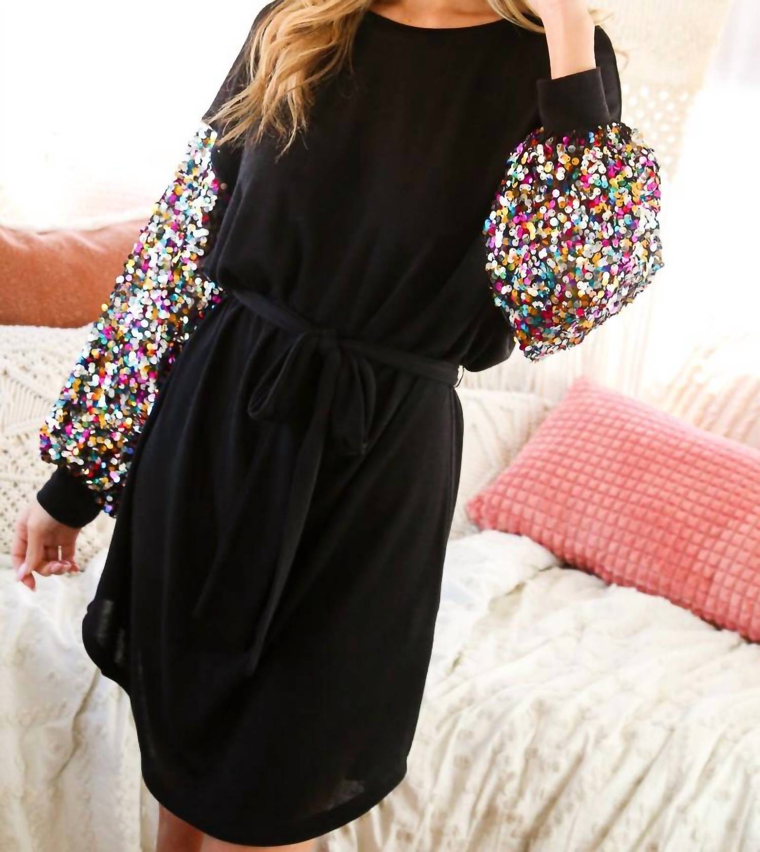 Vine & Love - Sequin Sleeve Dress