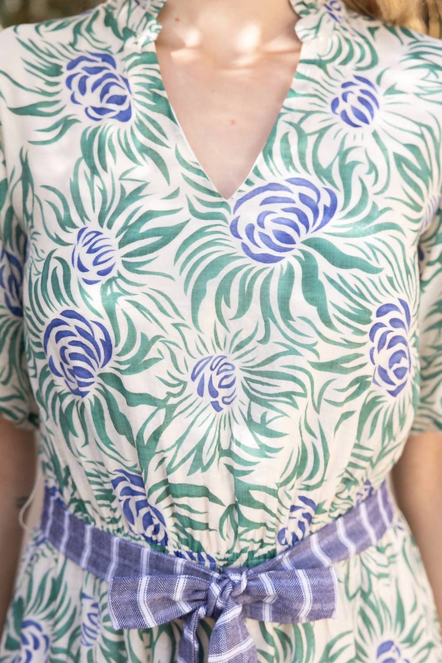 Voy - Floral Print Midi Dress