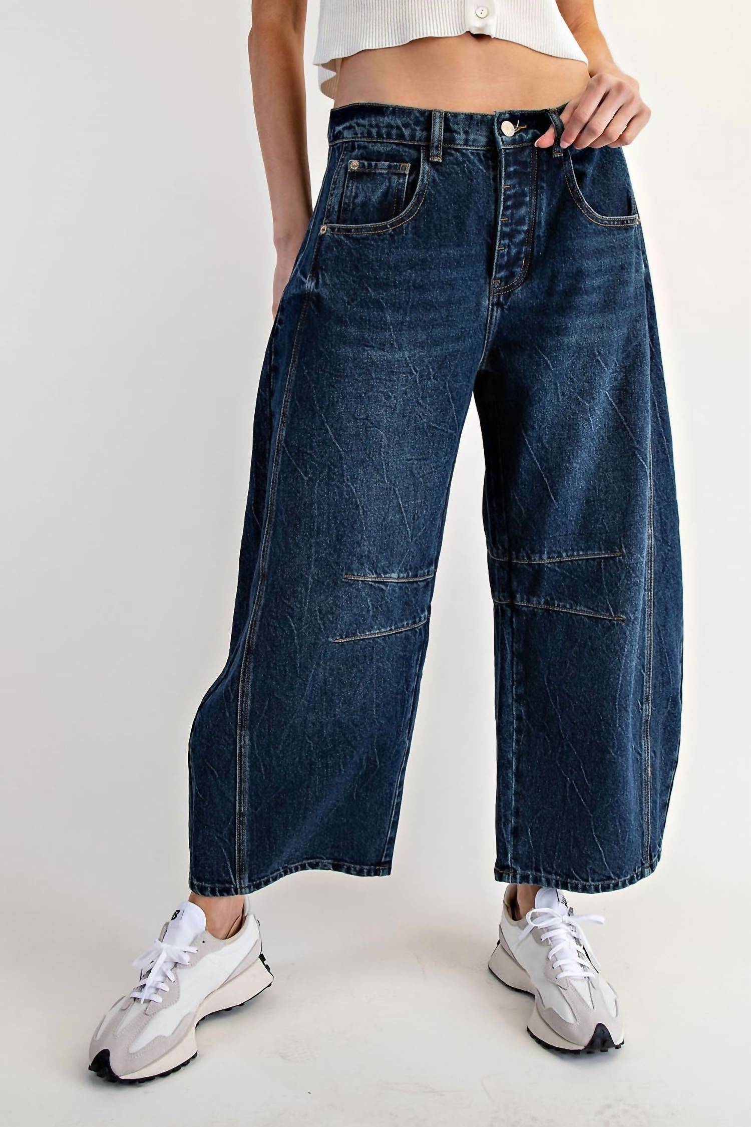 Ee:Some - Barrel Leg Jeans