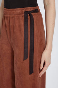Lysse - Prize Gathered Waist Ankle Pants