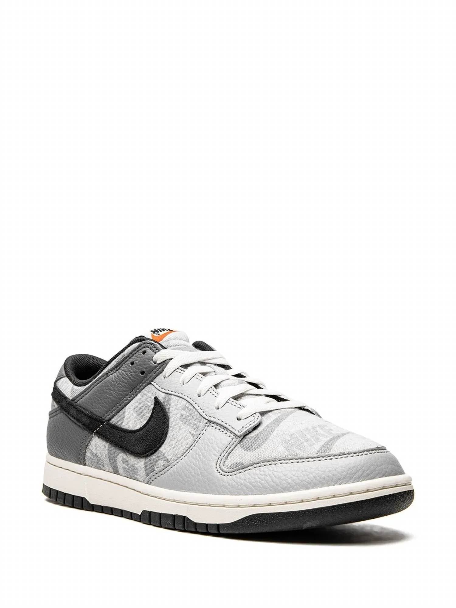 Nike - Men's Dunk Low Sneakers