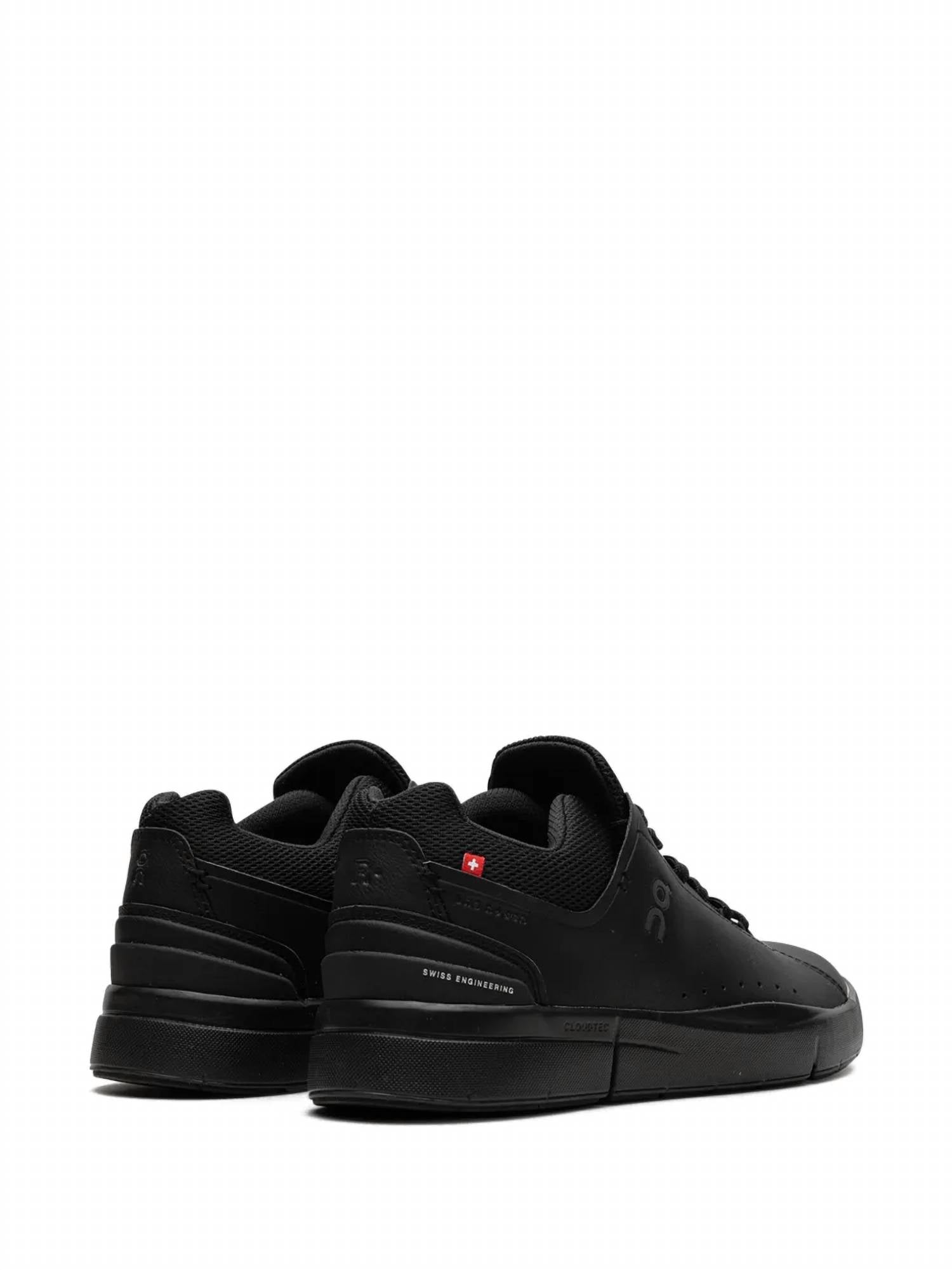 On - Men’s Roger Advantage Sneakers