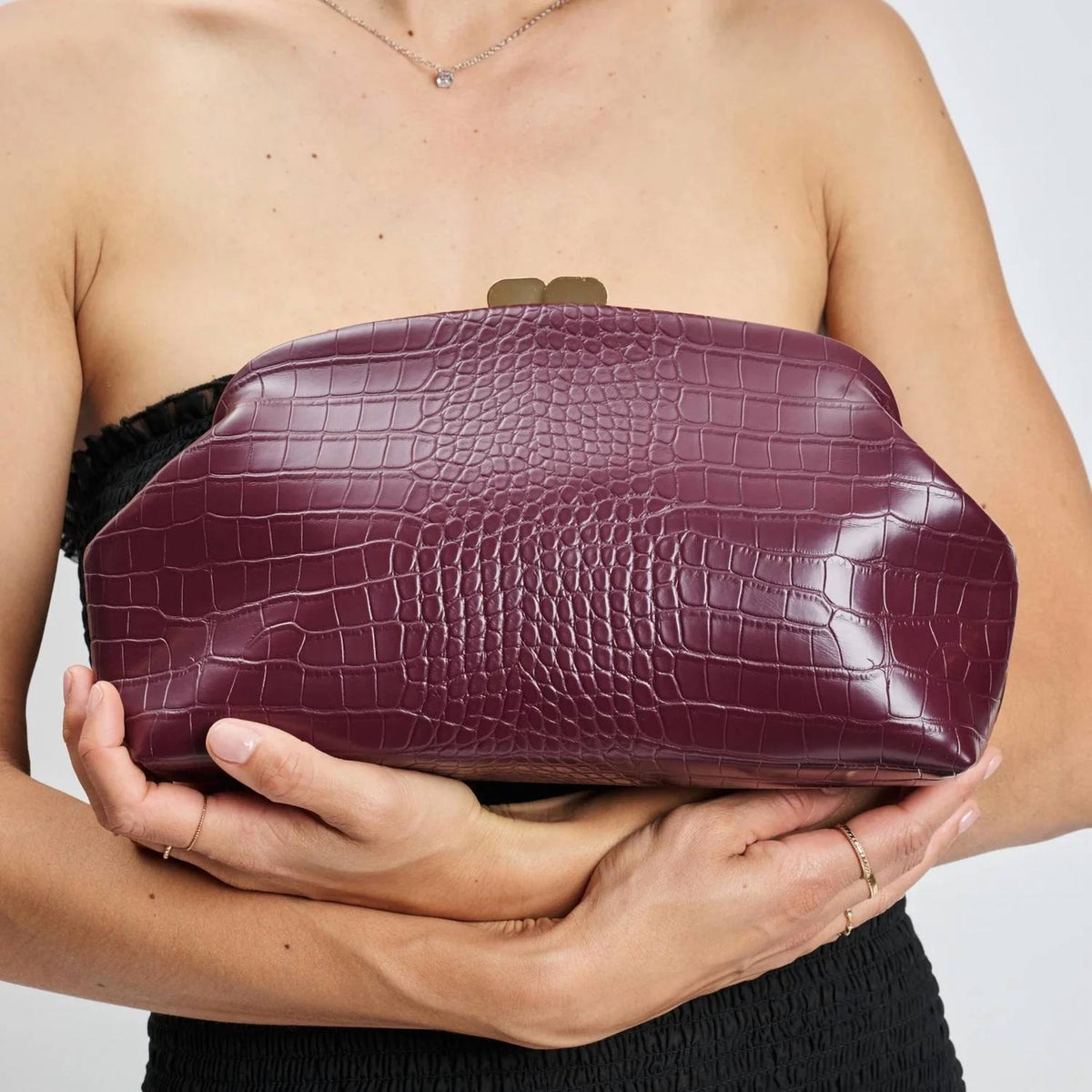 Moda Luxe - Women's Camille Clutch