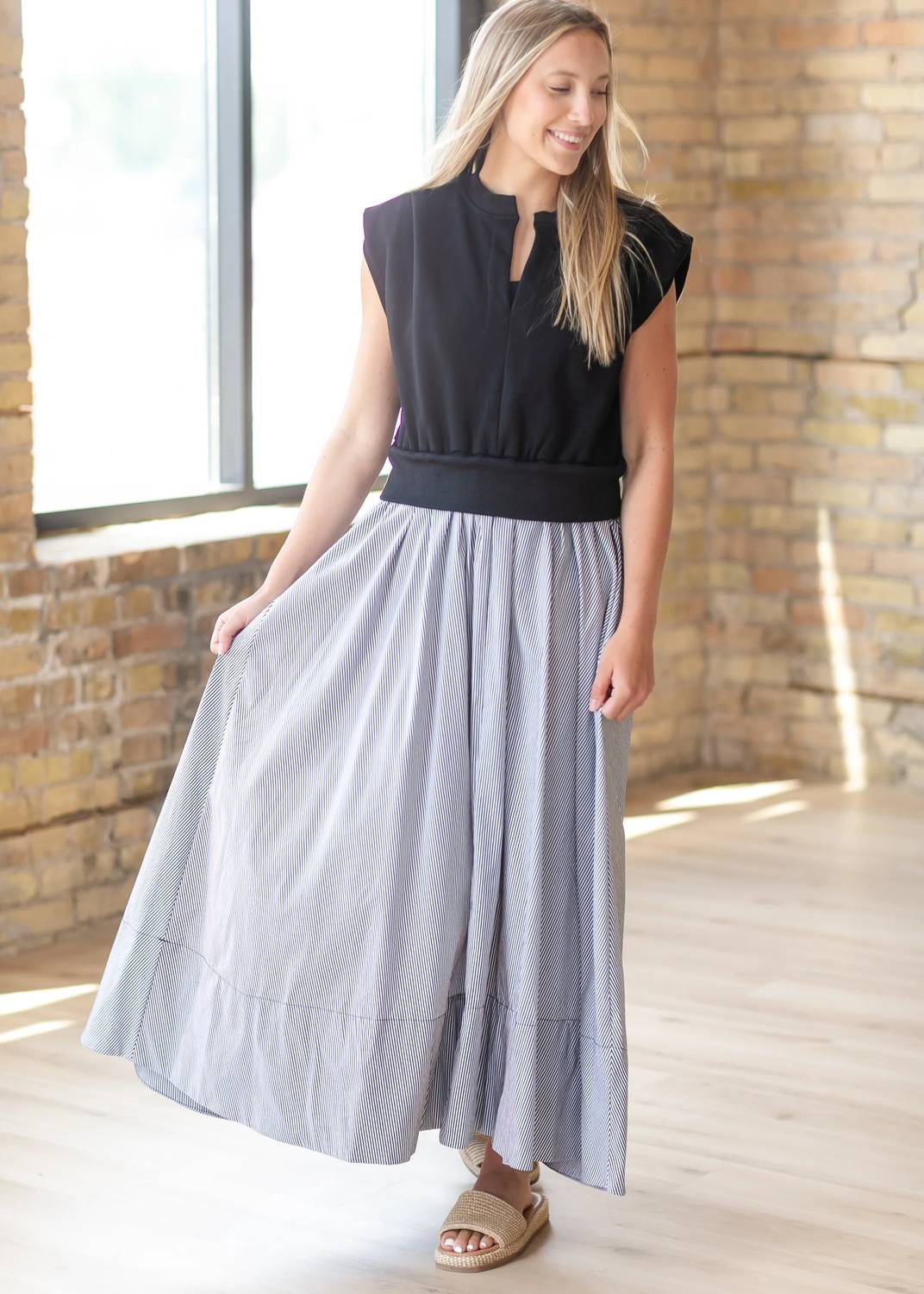 Elan - Mixed Media Maxi Dress