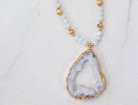 Southern Grace - Women's Glittering Geode Beaded Necklace