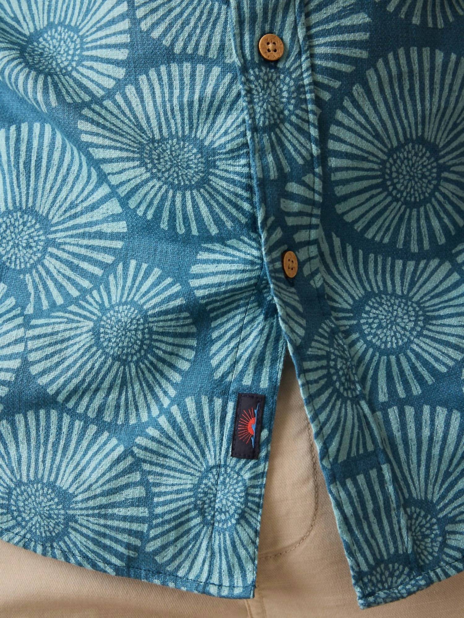 Faherty Breeze Short Sleeve Shirt in stormy sea floral - men's shirt - alternate view