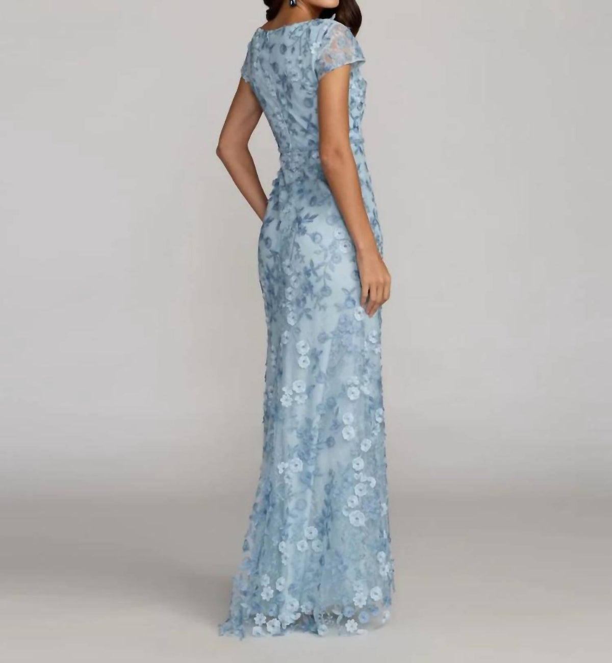 Mac Duggal - Floral Applique Boat Neck Cap Sleeve Gown