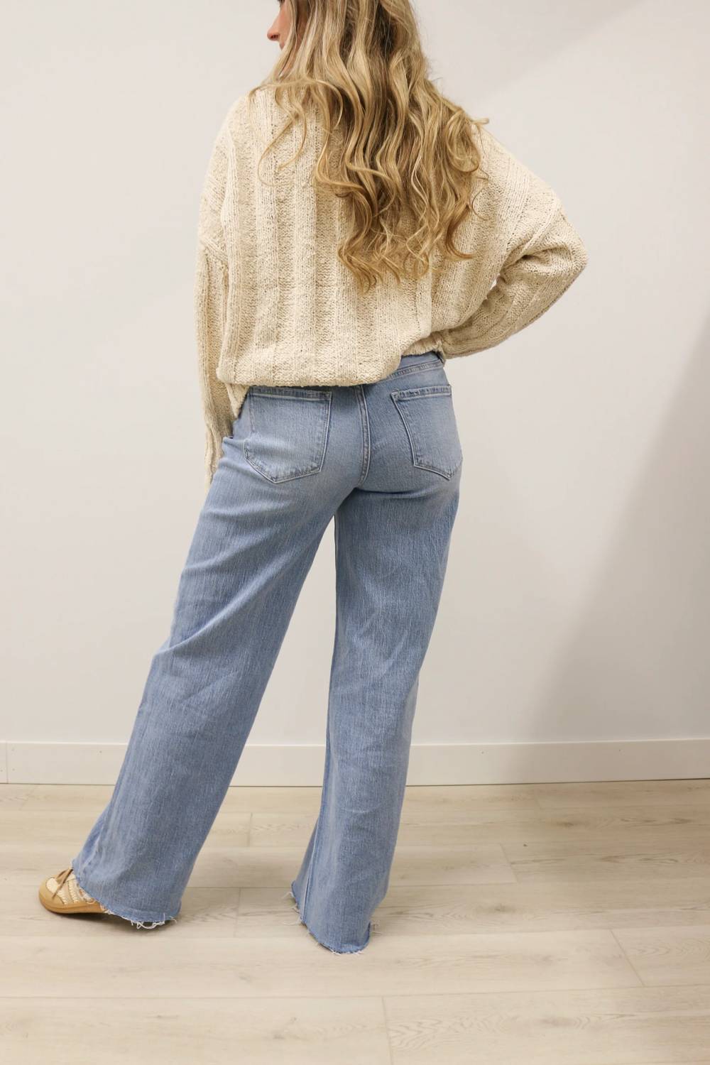 Vervet By Flying Monkey - Olivia Wide Leg Comfort Stretch Raw Hem Jeans