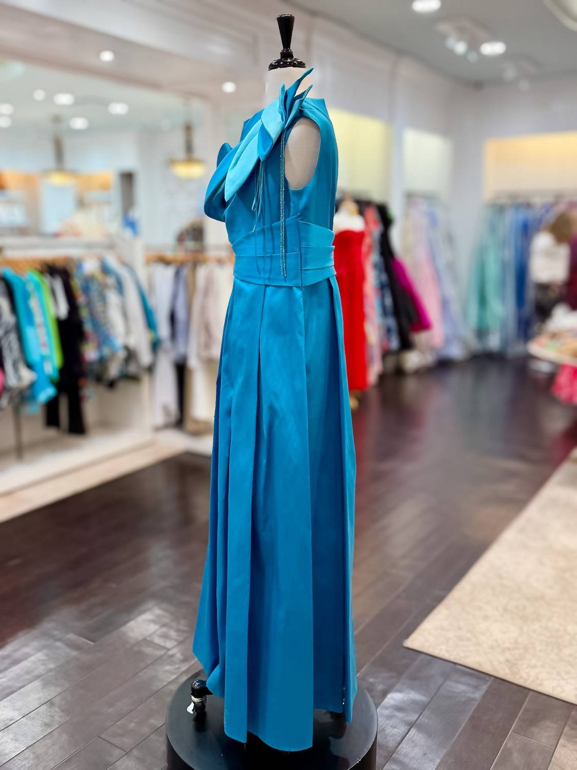 Talbot Runhof - Women's Flower Evening Ballgown