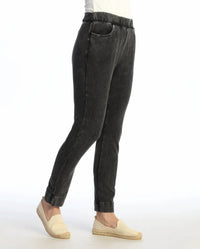 Jess & Jane - M132 Slim Leg Pocket Pants