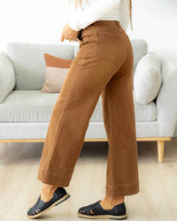 Indie & Co - Cropped High Rise Jeans