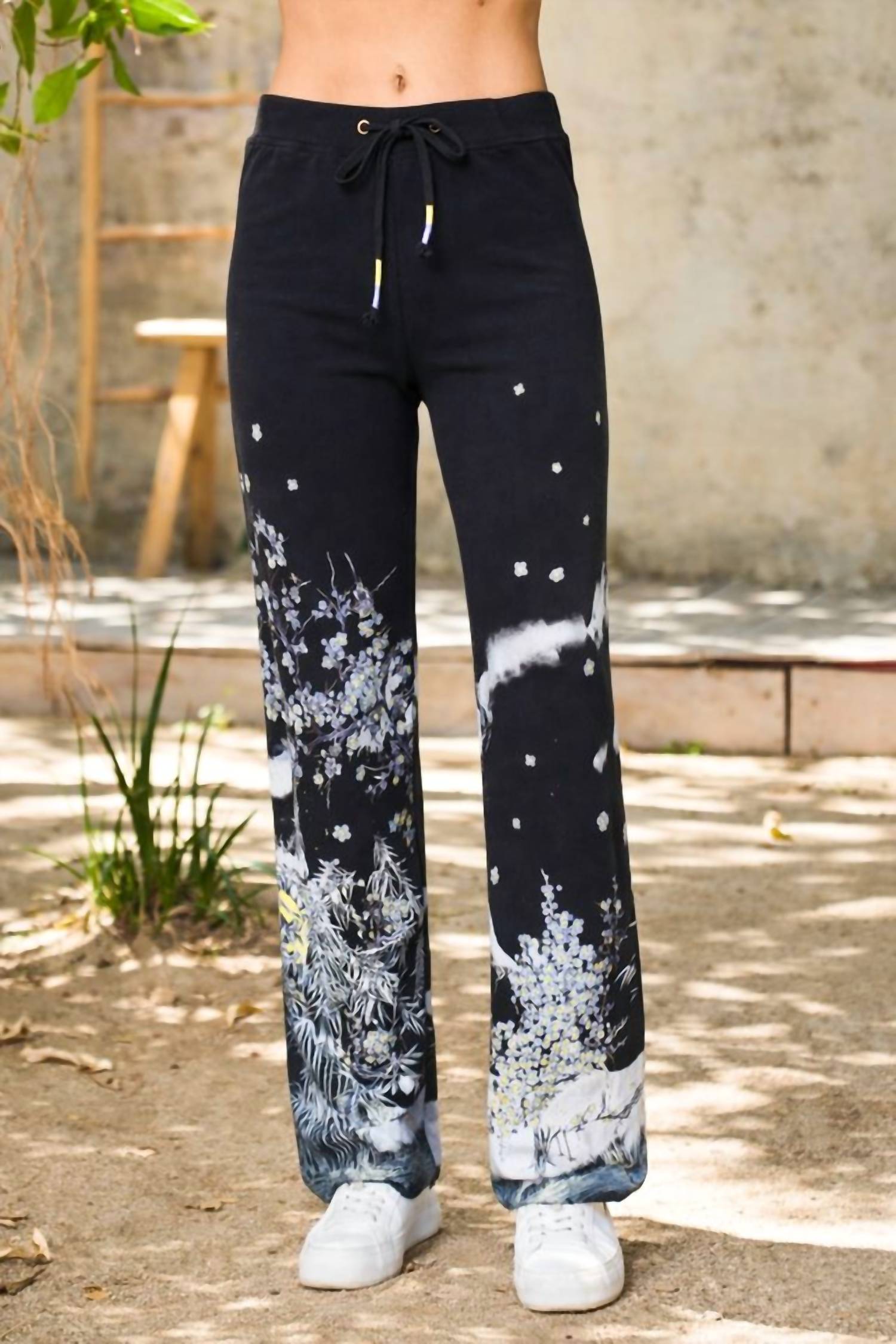PAPARAZZI Stretch Bamboo Print Lounge Pant in black - women's pants