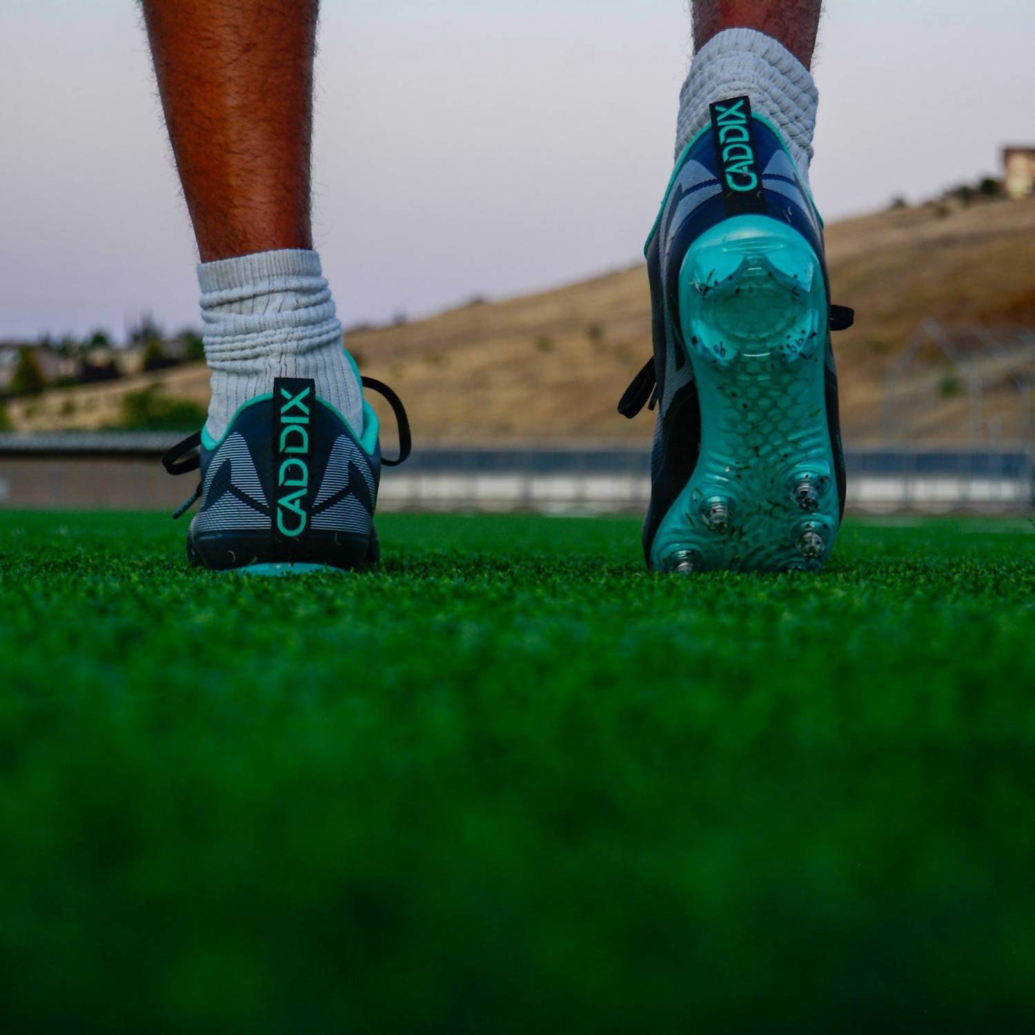 Caddix - Men's Low Top Football Cleats