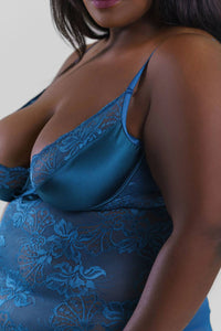 Oh La La Cheri - Liv Lacey Babydoll Dress - Plus