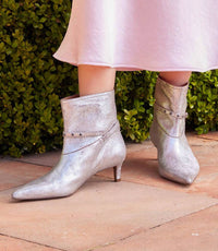 Seychelles - Women's Milan Ankle Booties
