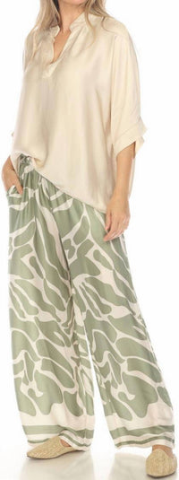 Flora Ashley - Not Ordinary Blouse