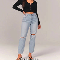 Abercrombie & Fitch - Curve Love High Rise Mom Jean