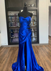 Sherri Hill - Women's Strapless Sweetheart Neck Dress