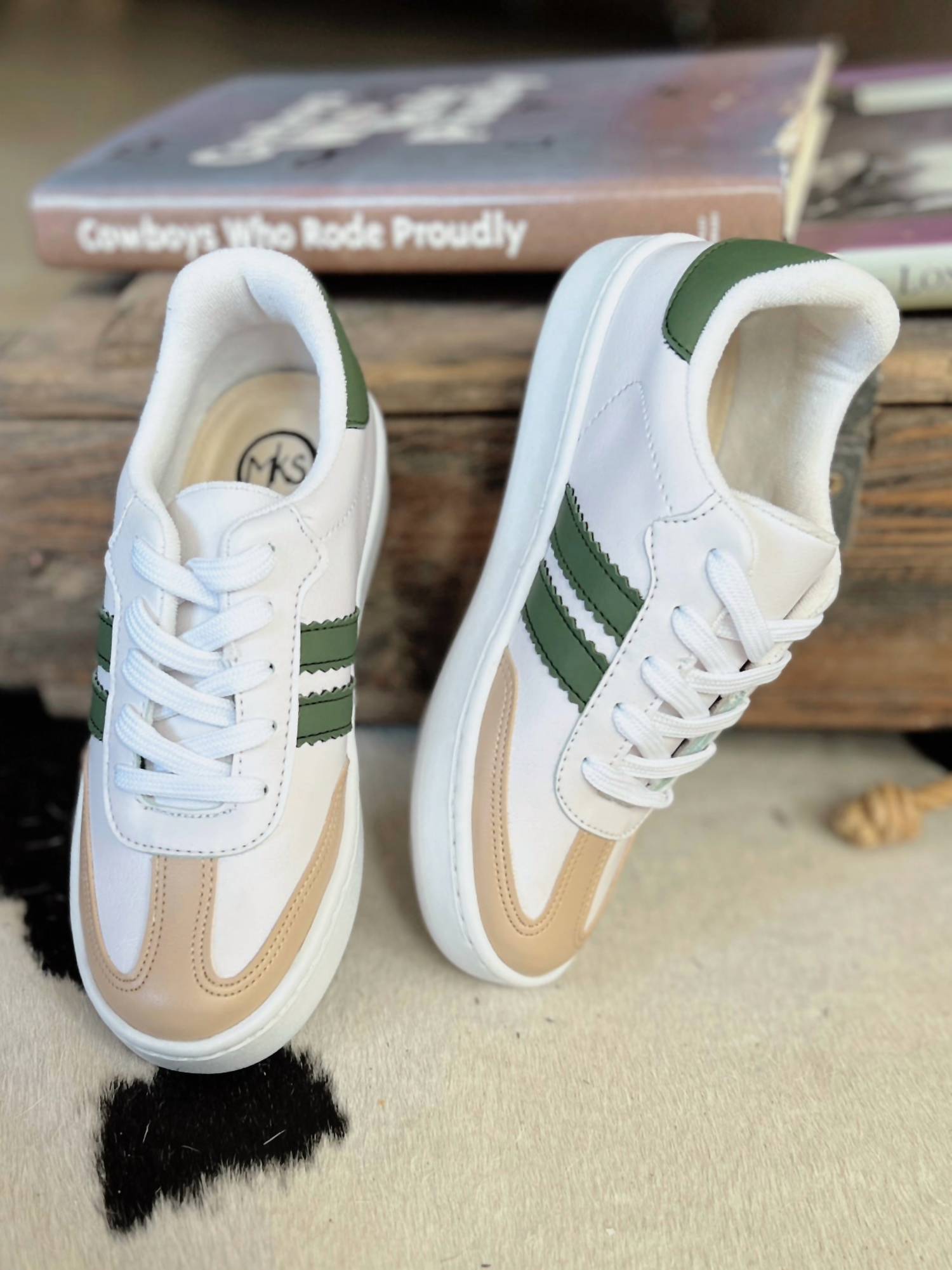 Maker'S - Women's Double Stripe Sneakers