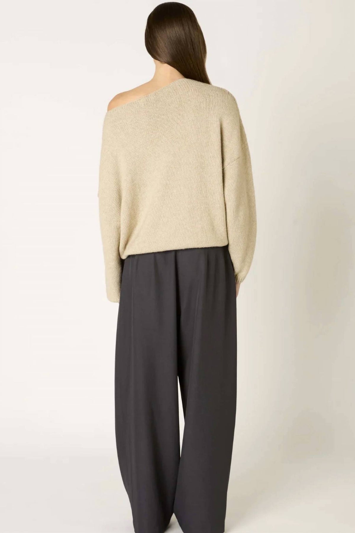 Nia - Nightmoor Off-the-shoulder Sweater