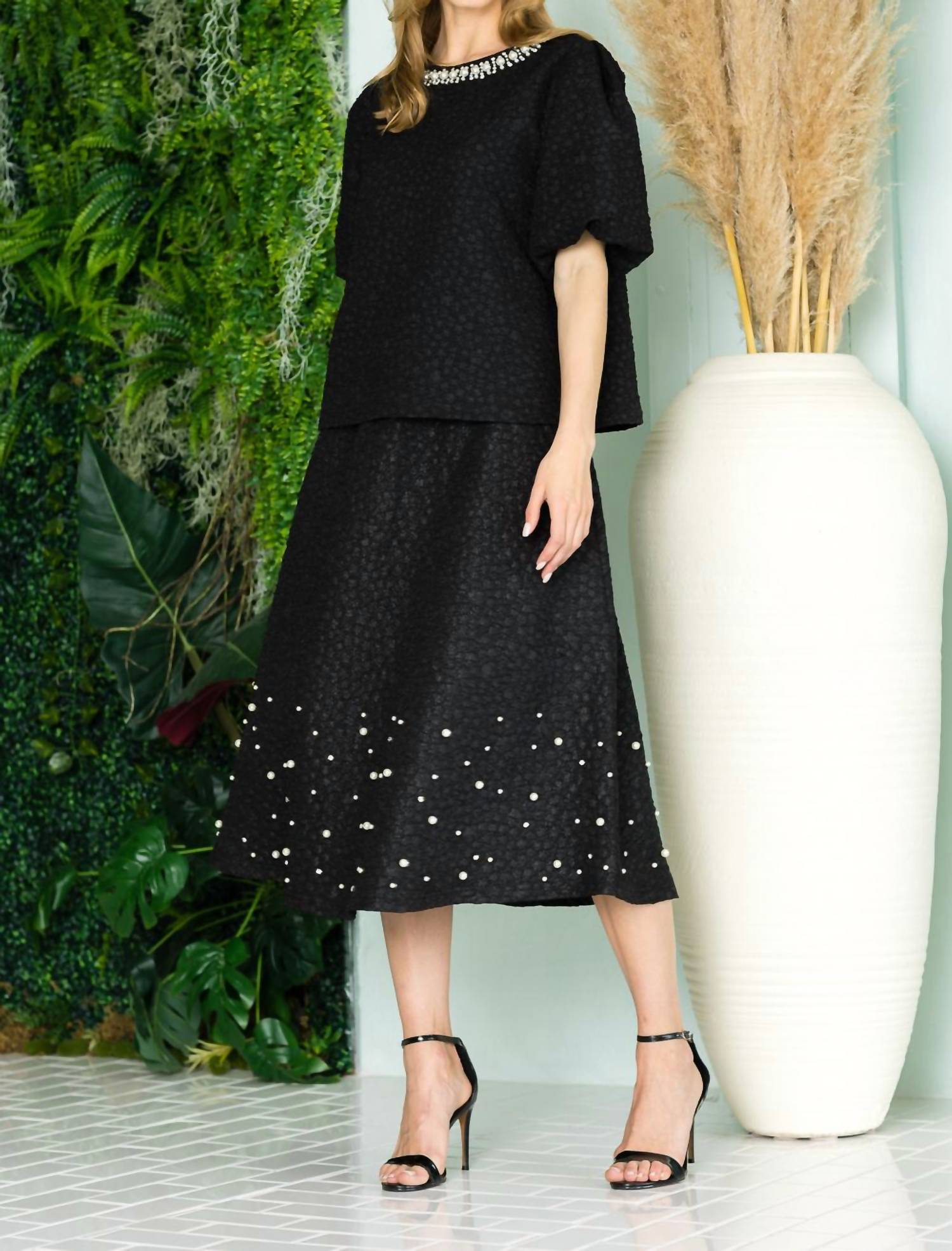 Joh - Textured Top with Pearls