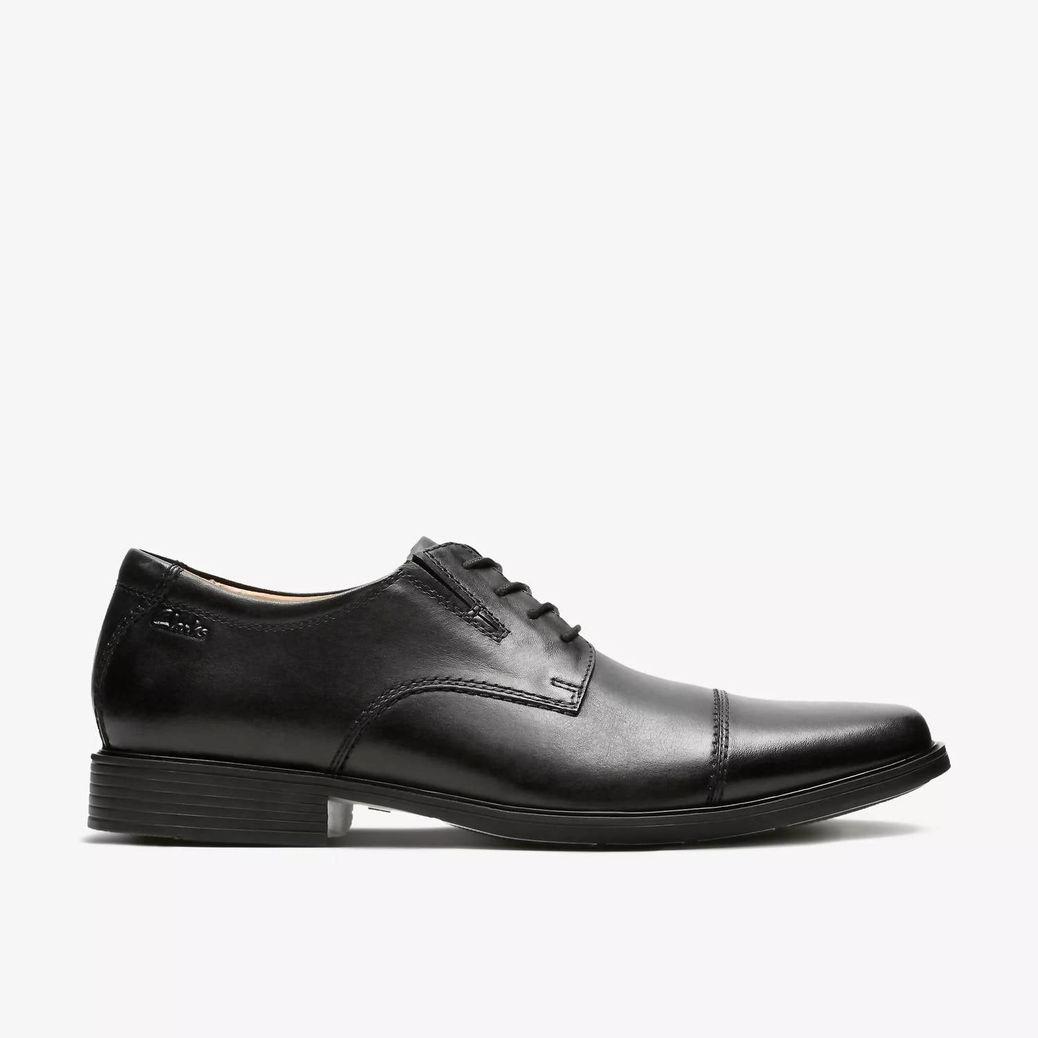 Clarks Men's Tilden Cap Shoes in black - men's shoe - detail view