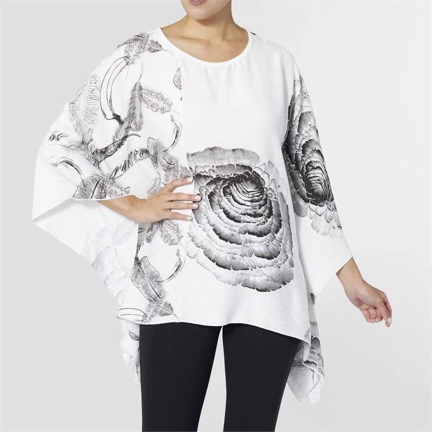 COCO + CARMEN Diana Oversized Tunic in white - women's blouse